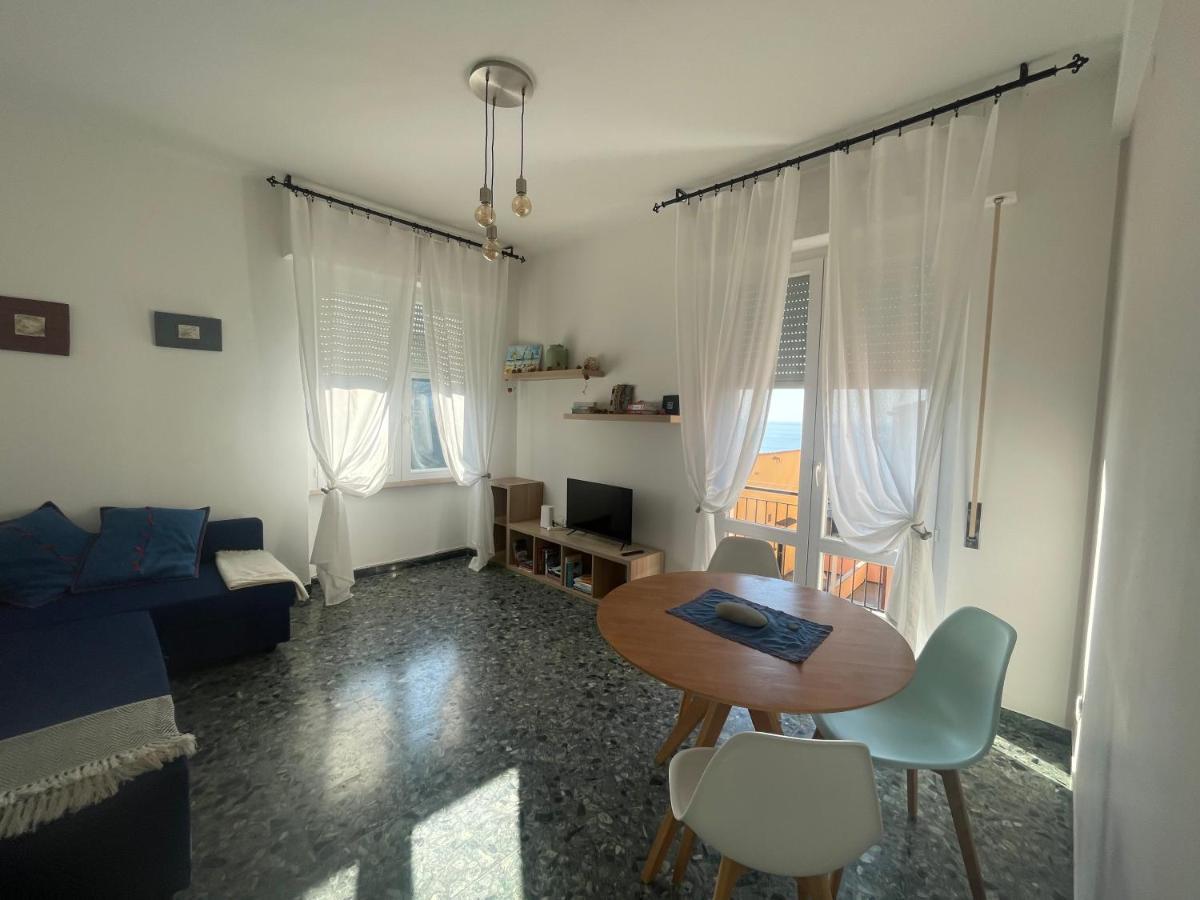 2-Bedroom Sunny Sea View With Balcony, La Casa Di Christine Монтероссо-аль-Маре Екстер'єр фото